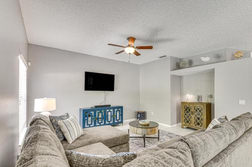 Saltwater Pool Palm Coast Home Less Than 2 Mi to Beach in Palm Coast, USA