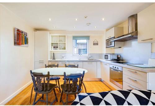 Luxury 2BR Apartment - Prime Location - Parking, Manchester (fotografie 5)