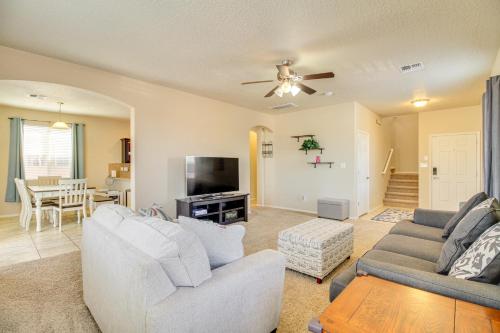 Family-Friendly Home with Mtn View in Albuquerque!