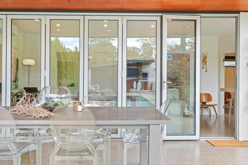 Modern Luxuries Guesthouse in Berowra
