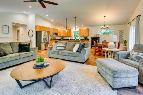 Family Home with Gazebo 2 Mi to Petenwell Lake! in Arkdale, USA