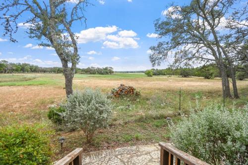 Cabins on Knopp School-Chula Vista Cabin - image 5