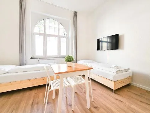 Tolstov Apartments - Studio Wohnungen - 15 Min zur Messe DUS in Düsseldorf, Deutschland