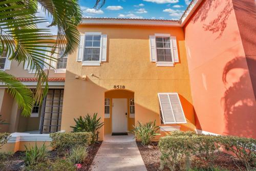 Relaxing Getaway in Emerald Island Near Disney, Osceola