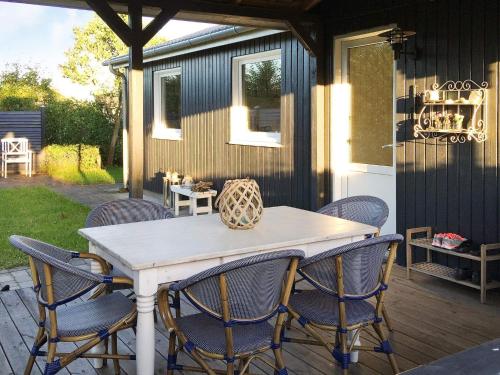  5 person holiday home in Juelsminde-By Traum in Sønderby