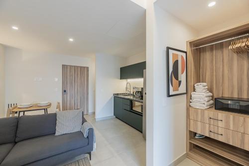 Studio Apartment image 5