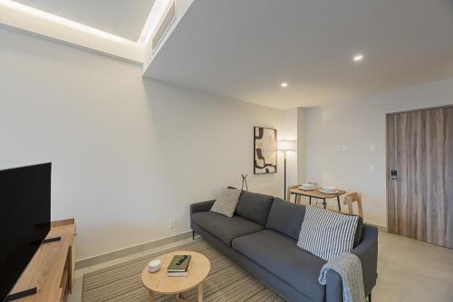 Studio Apartment image 6