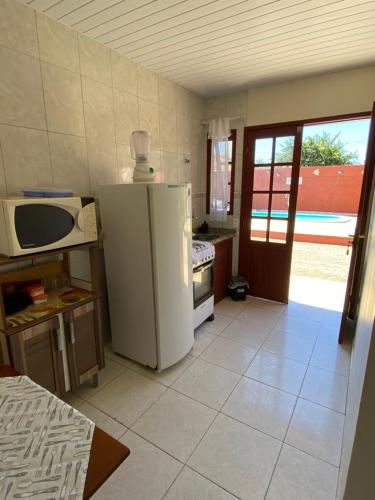 One-Bedroom Apartment image 9