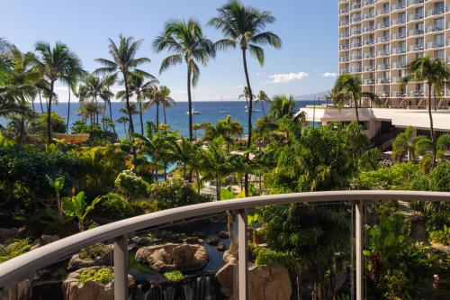 Kukahi – Queen Room with Two Queen Beds and Premium Resort View