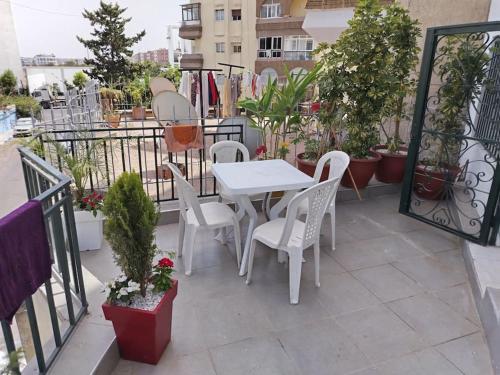 Joli Apparemment et calme in Casablanca