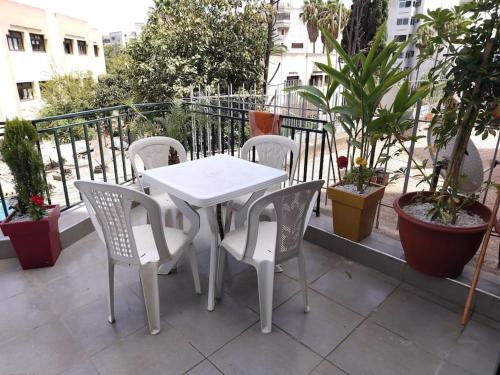 Joli Apparemment et calme in Casablanca