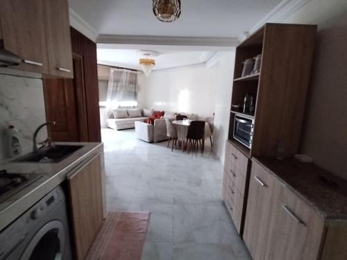 Joli Apparemment et calme in Casablanca