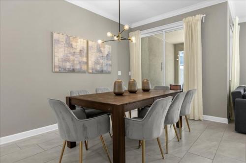 4 Bedrooms- 3 Bathrooms- Champions Gate 1080Ls in Davenport, USA