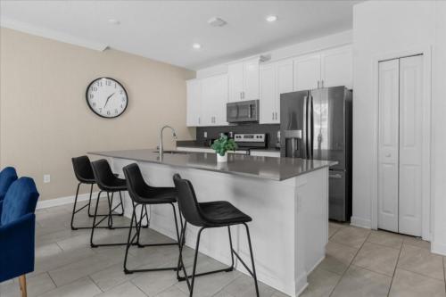 4 Bedrooms- 3 Bathrooms- Champions Gate 1080Ls in Davenport, USA