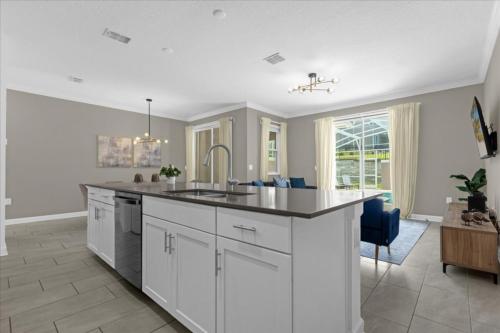 4 Bedrooms- 3 Bathrooms- Champions Gate 1080Ls in Davenport, USA