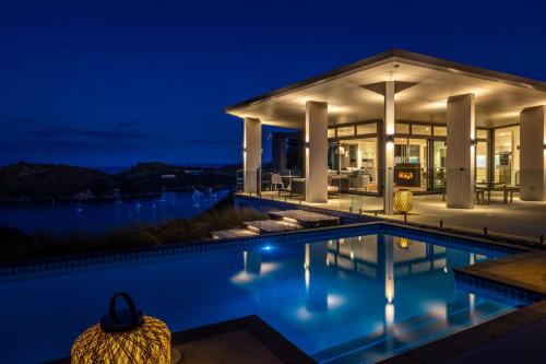 المنظر الخارجي, Marino Ridge in وايهيكى أيلاند