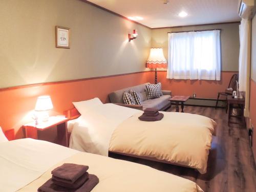 ペンションMoonLight Room Type - Standard Twin Room with Sofa