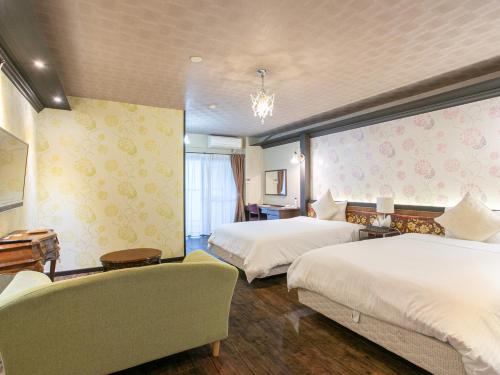 room detail thumbnail 1