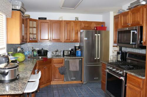 Cozy 2BR Private Space in Gurnee Near Naval Base in Gurnee, USA