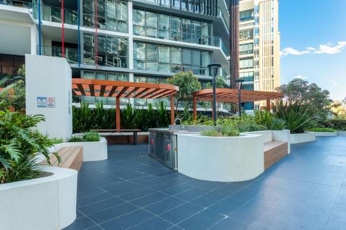 Modern Splendour Macquarie Park I90 - image 3