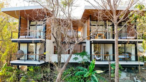 4 bedrooms, 6 beds