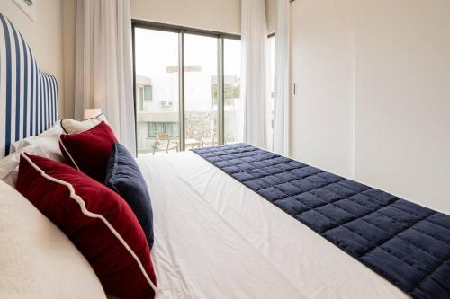 Penthouse Beachfront Ocean Terraces residence, Poste Lafayette-Apt-D3