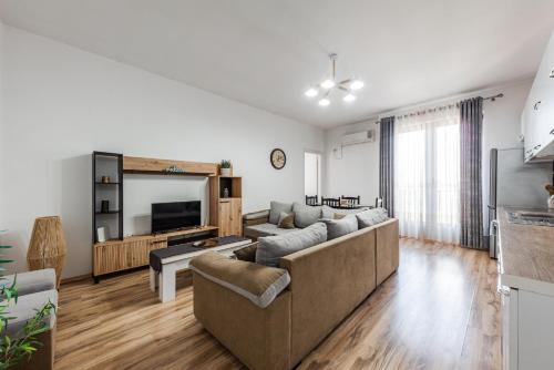 Alpha Apartments cozy & spacious apt, Tirana