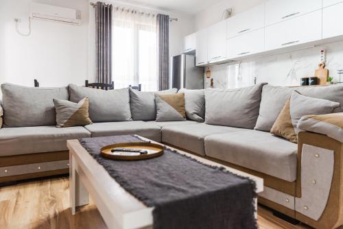 Alpha Apartments cozy & spacious apt, Tirana (zdjęcie 5)