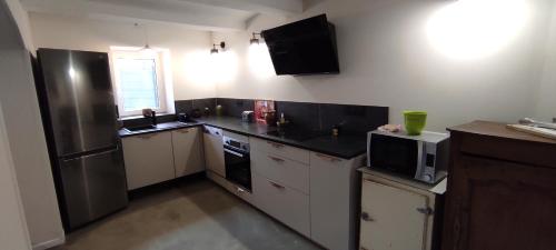 Viesnīcas āriene, MAGNANERIE ENTIEREMENT RENOVEE, à SALAZAC, 4 CHAMBRES, 8 personnes avec Piscine privée (MAS ENTIEREMENT RENOVE, a SALAZAC, Le Mas des Deux Vallees, 4 CHAMBRES, 8 personnes avec Piscine pri) in Salazac