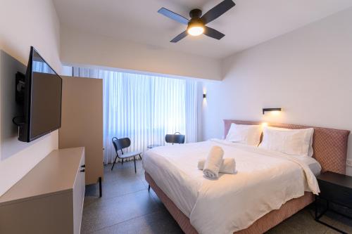 Rokah Luxury Villa at Ramat HaHayal in 北特拉維夫