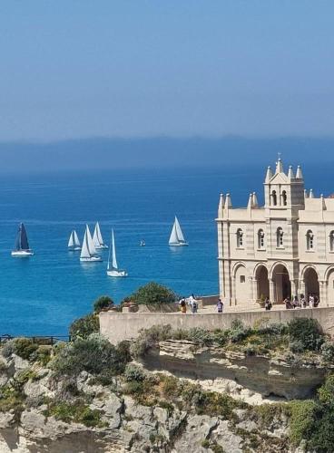 S'O Suites Tropea - image 5