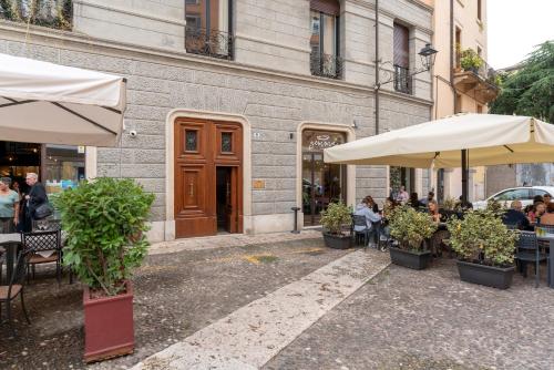 A szálláshely kívülről, Palazzo Biasini by Postcardsfrom near Piazza dei Signori