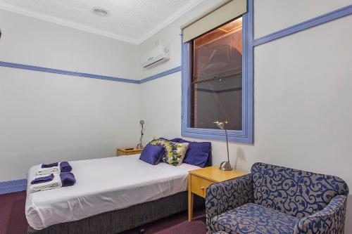 1 queen bed