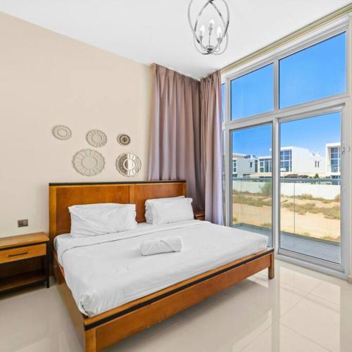 Modern 3-Bedroom Villa in Damac Hills 2 in Damac Hills 2