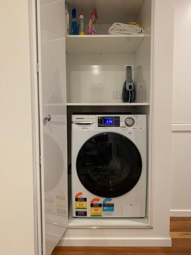 Tiny house in the Treetops in Karori