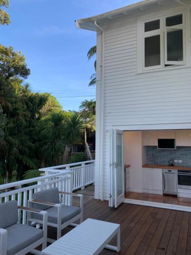 Tiny house in the Treetops in Karori