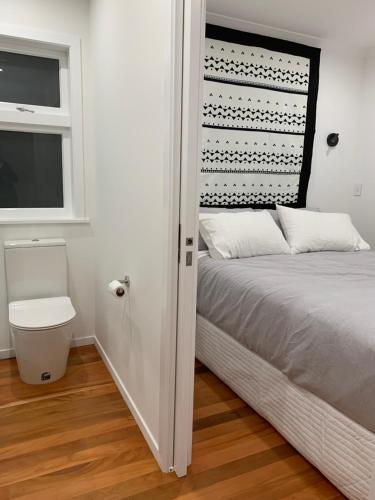 Tiny house in the Treetops in Karori