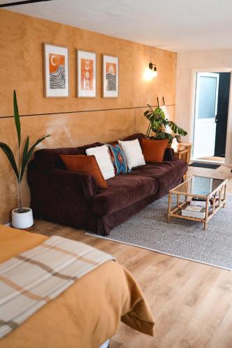 Kaitake Kabana - Unique, off-grid, studio retreat in Kaitake