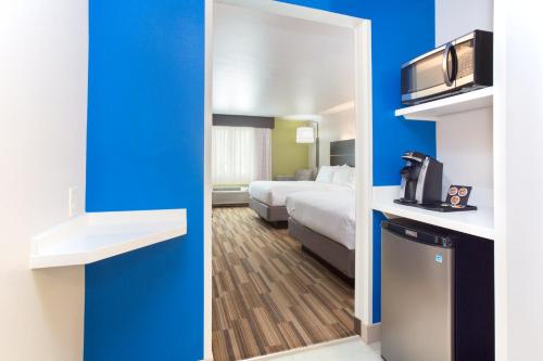Holiday Inn Express & Suites Rapid City - Rushmore South By IHG - image 6