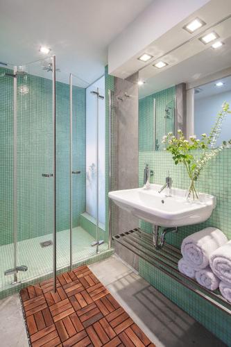 Holečkova Apartments – Prague, PA