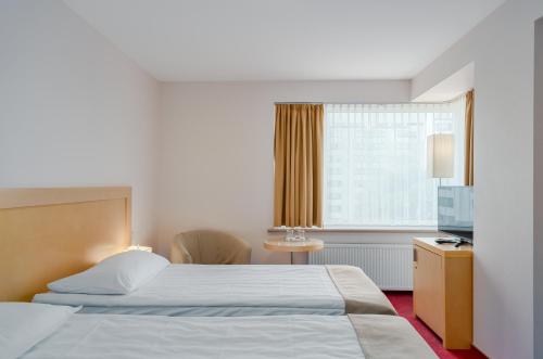 Riga Islande Hotel with FREE Parking