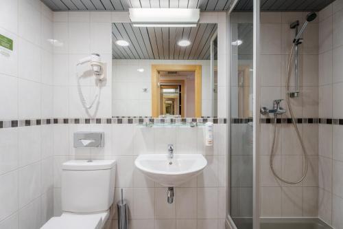 Riga Islande Hotel with FREE Parking