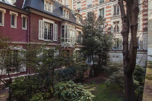 Hotel Particulier Porte Maillot – Neuilly-sur-Seine, CA