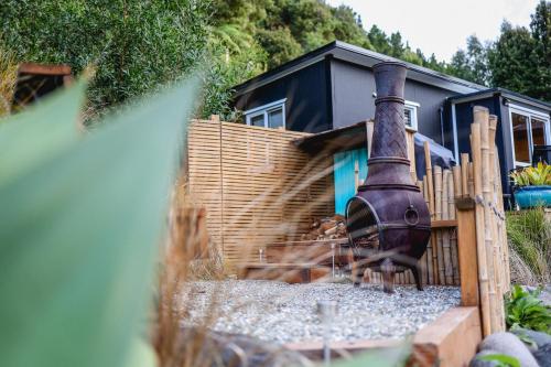 Balcony/terrace, Kaitake Kabana - Unique, off-grid, studio retreat in Kaitake