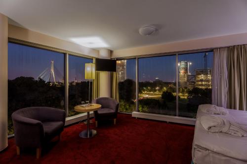 Riga Islande Hotel with FREE Parking