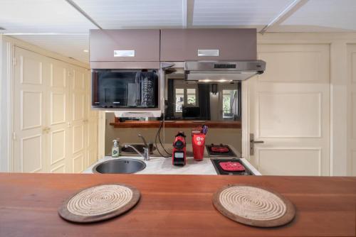 주방, La Plantation Sainte-Marthe - Studio climatisé (La Plantation Sainte-Marthe - Studio climatise) in 세인트 프란코이스