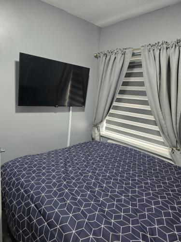 Manchester - House - Sleeps 6 - Parking - Garden, Manchester (photo 3)
