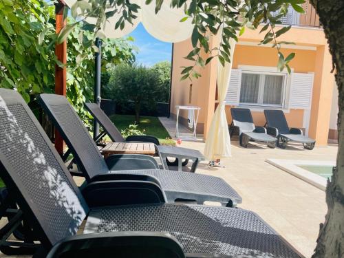 دش, Boutique Apartment with Private Pool for Your Exclusive Use in Antenal