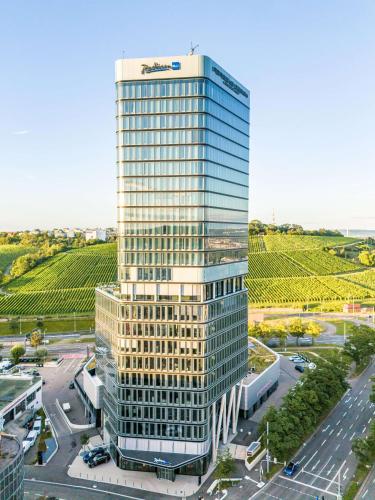 Radisson Blu Hotel at Porsche Design Tower Stuttgart in Stuttgart, Deutschland