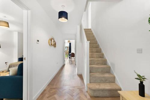 Large and Stylish Abode in Nottingham - Sleeps 15 in 諾丁漢市